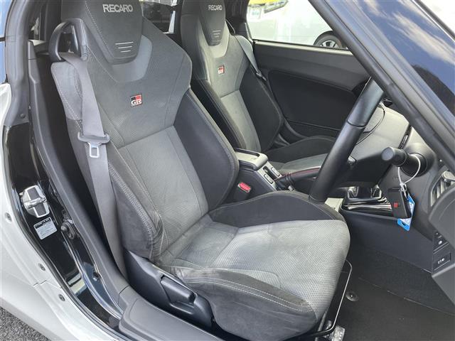 コペン GR スポーツ 5MT フジツボマフラー Pivotサブコンピューター Pivotブースト計 純正レカロシート 純正BBS16インチアルミホイール HKSエアクリーナー 純正momoステアリング スマートキー ETC(16枚目)