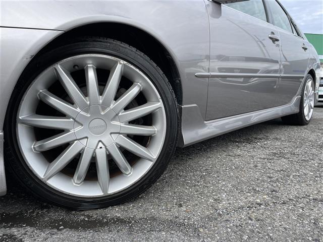 マークⅡ グランデiR-V フォーチュナ 専用エアロ 専用モデリスタ18インチアルミ 専用グリル ポータブルナビ バックカメラ 純正キセノンヘッドライト フォグランプ パワーシート キーレスキー 純正CD タワーバー ヘッドライトレベライザー(31枚目)