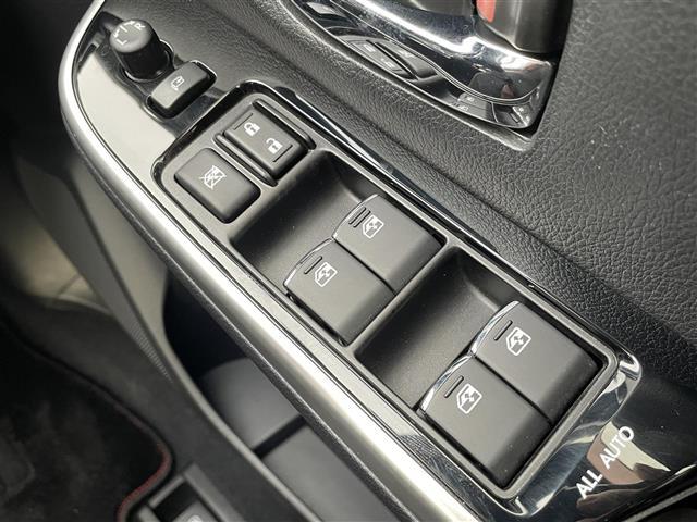 レヴォーグ 1.6STIスポーツアイサイト コンビレザーシート ダイアトーン8インチナビ アイサイトセイフティプラス STiマフラー スマートリヤビューモニター パワーシート シートヒーター スマートキー コーナーセンサー 純正18インチアルミ(14枚目)