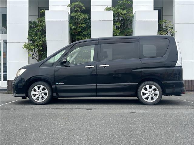 セレナ ハイウェイスター S-ハイブリッド 純正SDナビ バックカメラ 両後パワースライドドア インテリジェントキー クルーズコントロール 純正16インチアルミホイール ヘッドライトレベライザー 本革巻ステアリング フォグランプ ドアバイザー(22枚目)