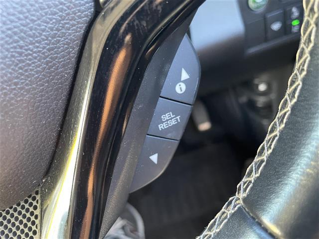 ヴェゼル ハイブリッドZ・ホンダセンシング 純正8インチSDナビ バックカメラ スマートキー ハーフレザーシート シートヒーター アダプティブクルーズコントロール 前後ドラレコ ビルトインETC パドルシフト LEDヘッドライト フォグランプ(10枚目)