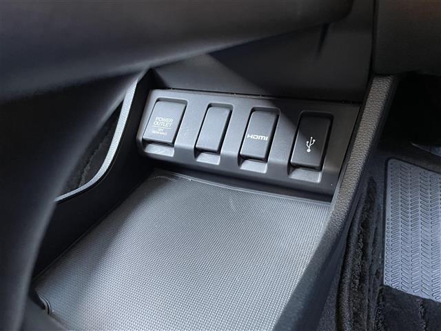 ヴェゼル ハイブリッドZ・ホンダセンシング 純正8インチSDナビ バックカメラ スマートキー ハーフレザーシート シートヒーター アダプティブクルーズコントロール 前後ドラレコ ビルトインETC パドルシフト LEDヘッドライト フォグランプ(13枚目)