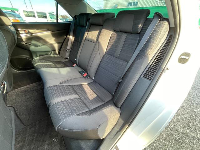 クラウンハイブリッド アスリートＳ　プリクラッシュセーフティー　インテリジェントクリアランスソナー　純正ＨＤＤナビ　バックカメラ　パワーシート　シートヒーター　ステアリングヒーター　レーダークルーズ　スマートキー　ドラレコ　ＥＴＣ（40枚目）