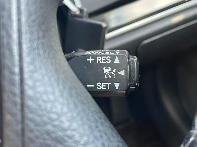 クラウンハイブリッド アスリートＳ　プリクラッシュセーフティー　インテリジェントクリアランスソナー　純正ＨＤＤナビ　バックカメラ　パワーシート　シートヒーター　ステアリングヒーター　レーダークルーズ　スマートキー　ドラレコ　ＥＴＣ（50枚目）