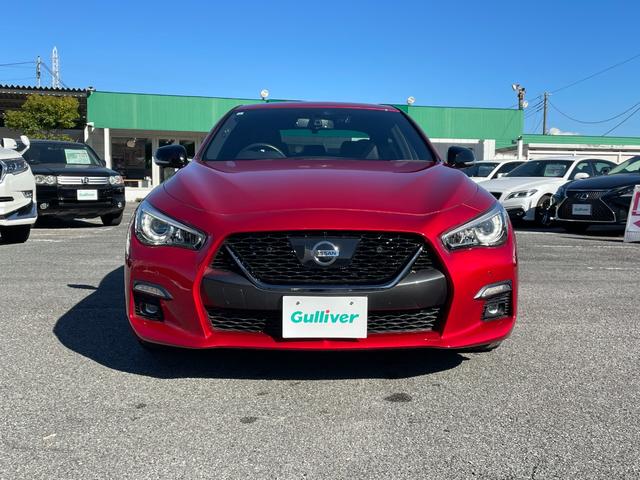 スカイライン ４００Ｒ　黒レザーシート　ＢＯＳＥサウンド　全方位運転支援システム　純正メーカーオプションナビ　エマージェンシーブレーキ　追従式クルコン　全席パワーシート　シートヒーター　全周囲カメラ　前後ドラレコ　ＥＴＣ（6枚目）