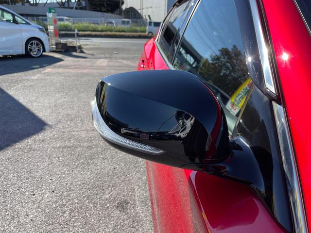 スカイライン ４００Ｒ　黒レザーシート　ＢＯＳＥサウンド　全方位運転支援システム　純正メーカーオプションナビ　エマージェンシーブレーキ　追従式クルコン　全席パワーシート　シートヒーター　全周囲カメラ　前後ドラレコ　ＥＴＣ（11枚目）