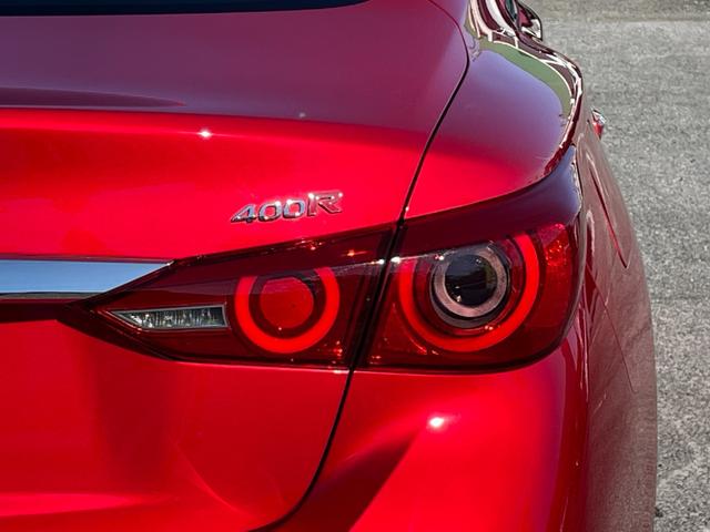 スカイライン ４００Ｒ　黒レザーシート　ＢＯＳＥサウンド　全方位運転支援システム　純正メーカーオプションナビ　エマージェンシーブレーキ　追従式クルコン　全席パワーシート　シートヒーター　全周囲カメラ　前後ドラレコ　ＥＴＣ（20枚目）