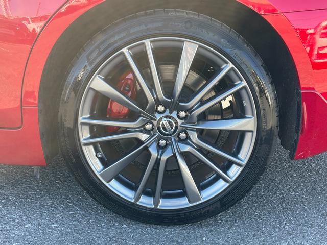 スカイライン ４００Ｒ　黒レザーシート　ＢＯＳＥサウンド　全方位運転支援システム　純正メーカーオプションナビ　エマージェンシーブレーキ　追従式クルコン　全席パワーシート　シートヒーター　全周囲カメラ　前後ドラレコ　ＥＴＣ（27枚目）