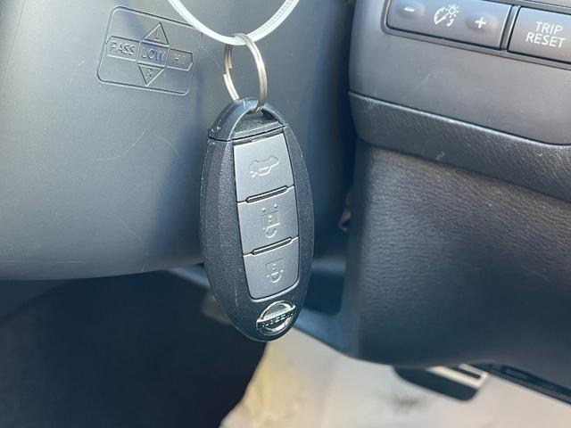 スカイライン ４００Ｒ　黒レザーシート　ＢＯＳＥサウンド　全方位運転支援システム　純正メーカーオプションナビ　エマージェンシーブレーキ　追従式クルコン　全席パワーシート　シートヒーター　全周囲カメラ　前後ドラレコ　ＥＴＣ（62枚目）