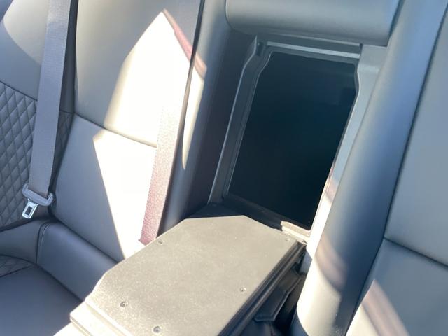 スカイライン ４００Ｒ　黒レザーシート　ＢＯＳＥサウンド　全方位運転支援システム　純正メーカーオプションナビ　エマージェンシーブレーキ　追従式クルコン　全席パワーシート　シートヒーター　全周囲カメラ　前後ドラレコ　ＥＴＣ（80枚目）