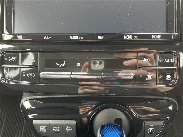 プリウス S TRDエアロ 純正9インチSDナビ バックカメラ トヨタセーフティーセンス レーダークルーズコントロール RAYS18インチアルミ 社外デジタルインナーミラー スマートキー コーナーセンサー ETC(7枚目)