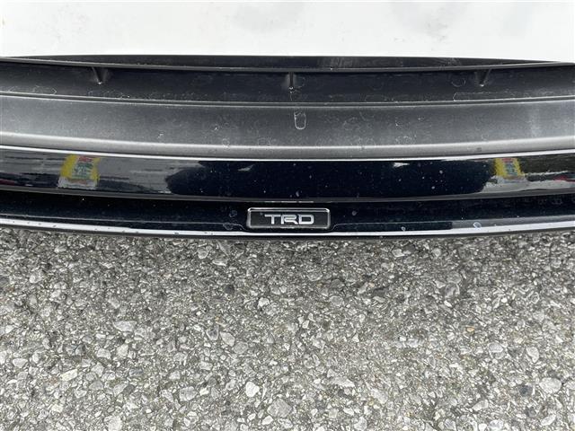 プリウス S TRDエアロ 純正9インチSDナビ バックカメラ トヨタセーフティーセンス レーダークルーズコントロール RAYS18インチアルミ 社外デジタルインナーミラー スマートキー コーナーセンサー ETC(26枚目)