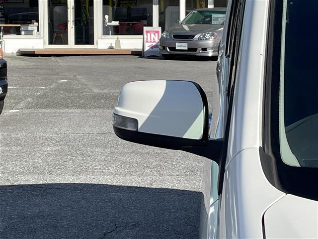 セレナ ハイウェイスター　Ｓ－ハイブリッド　エマージェンシーブレーキ　車線逸脱警報　社外ＳＤナビ　バックカメラ　両後パワースライドドア　インテリジェントキー　クルーズコントロール　純正ＬＥＤヘッドライト　フォグランプ　純正１６インチアルミ（4枚目）