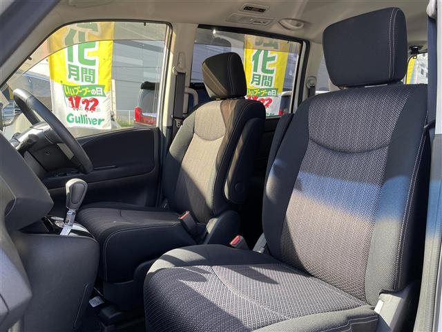 セレナ ハイウェイスター　Ｓ－ハイブリッド　エマージェンシーブレーキ　車線逸脱警報　社外ＳＤナビ　バックカメラ　両後パワースライドドア　インテリジェントキー　クルーズコントロール　純正ＬＥＤヘッドライト　フォグランプ　純正１６インチアルミ（17枚目）