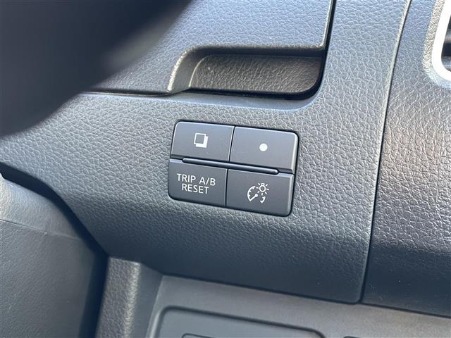 セレナ ハイウェイスター　Ｓ－ハイブリッド　エマージェンシーブレーキ　車線逸脱警報　社外ＳＤナビ　バックカメラ　両後パワースライドドア　インテリジェントキー　クルーズコントロール　純正ＬＥＤヘッドライト　フォグランプ　純正１６インチアルミ（35枚目）