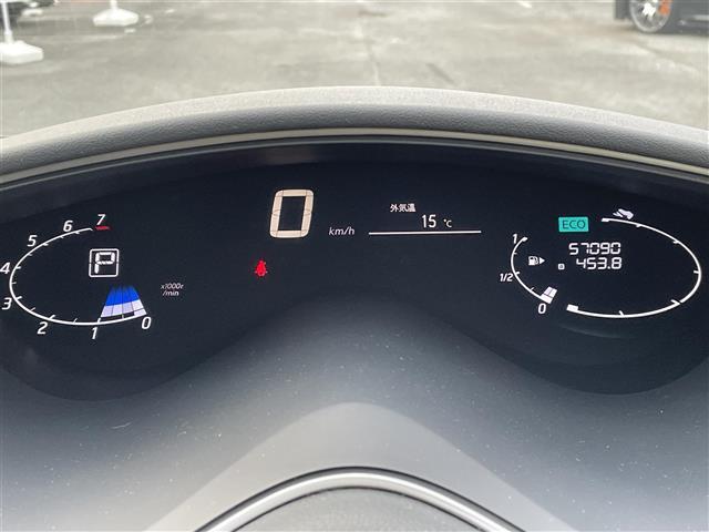 セレナ ハイウェイスターＶエアロモード＋セフティＳＨＶＡセフ　ＩＭＰＵＬ仕様　ＩＭＰＵＬエアロ　ＩＭＰＵＬマフラー　ＩＭＰＵＬ１８インチアルミ　エマージェンシーブレーキ　アラウンドビューカメラ　フリップダウンモニター　両後パワスラ　クルコン　インテリジェントキー（10枚目）