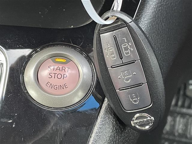 セレナ ハイウェイスターＶエアロモード＋セフティＳＨＶＡセフ　ＩＭＰＵＬ仕様　ＩＭＰＵＬエアロ　ＩＭＰＵＬマフラー　ＩＭＰＵＬ１８インチアルミ　エマージェンシーブレーキ　アラウンドビューカメラ　フリップダウンモニター　両後パワスラ　クルコン　インテリジェントキー（11枚目）