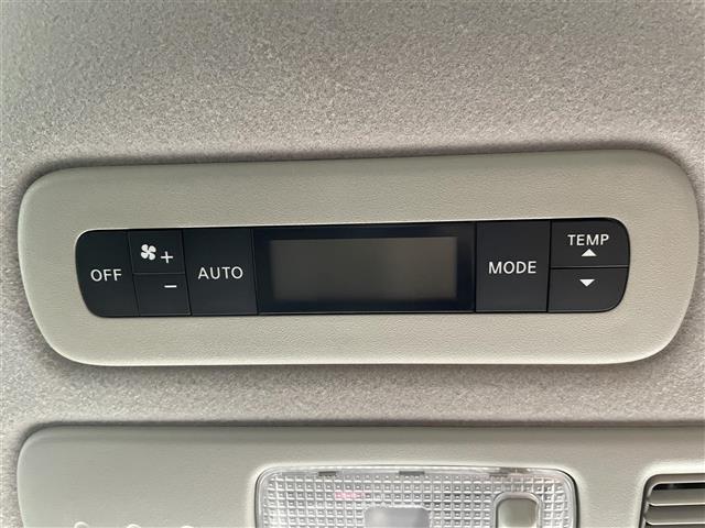 セレナ ハイウェイスターＶエアロモード＋セフティＳＨＶＡセフ　ＩＭＰＵＬ仕様　ＩＭＰＵＬエアロ　ＩＭＰＵＬマフラー　ＩＭＰＵＬ１８インチアルミ　エマージェンシーブレーキ　アラウンドビューカメラ　フリップダウンモニター　両後パワスラ　クルコン　インテリジェントキー（18枚目）