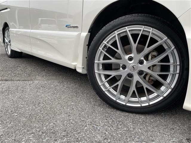 セレナ ハイウェイスターＶエアロモード＋セフティＳＨＶＡセフ　ＩＭＰＵＬ仕様　ＩＭＰＵＬエアロ　ＩＭＰＵＬマフラー　ＩＭＰＵＬ１８インチアルミ　エマージェンシーブレーキ　アラウンドビューカメラ　フリップダウンモニター　両後パワスラ　クルコン　インテリジェントキー（30枚目）