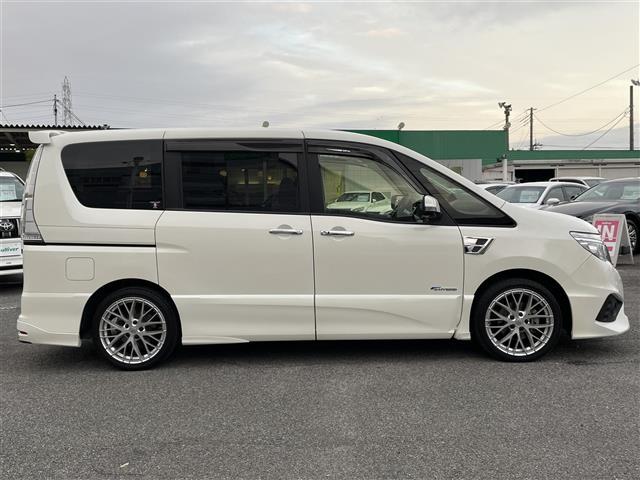 セレナ ハイウェイスターＶエアロモード＋セフティＳＨＶＡセフ　ＩＭＰＵＬ仕様　ＩＭＰＵＬエアロ　ＩＭＰＵＬマフラー　ＩＭＰＵＬ１８インチアルミ　エマージェンシーブレーキ　アラウンドビューカメラ　フリップダウンモニター　両後パワスラ　クルコン　インテリジェントキー（32枚目）