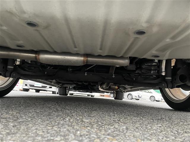 セレナ ハイウェイスターＶエアロモード＋セフティＳＨＶＡセフ　ＩＭＰＵＬ仕様　ＩＭＰＵＬエアロ　ＩＭＰＵＬマフラー　ＩＭＰＵＬ１８インチアルミ　エマージェンシーブレーキ　アラウンドビューカメラ　フリップダウンモニター　両後パワスラ　クルコン　インテリジェントキー（41枚目）