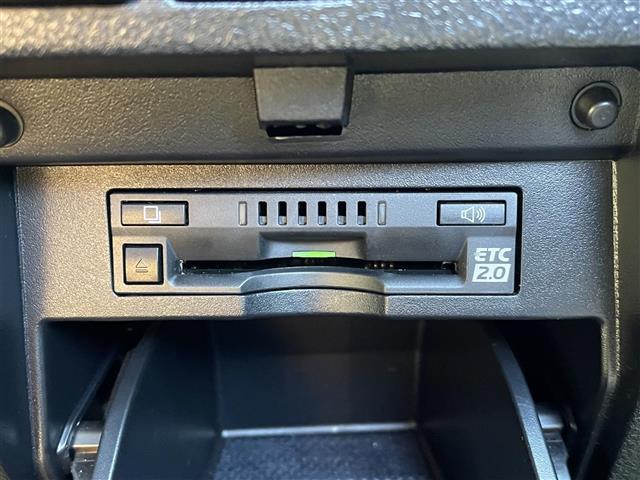 アルファード 2.5S Cパッケージ モデリスタエアロ モデリスタシグネチャーイルミブレード 純正9インチナビ フリップダウンモニター サンルーフ 黒革シート 両後パワースライド パワーバックドア デジタルインナーミラー 21インチアルミ(6枚目)