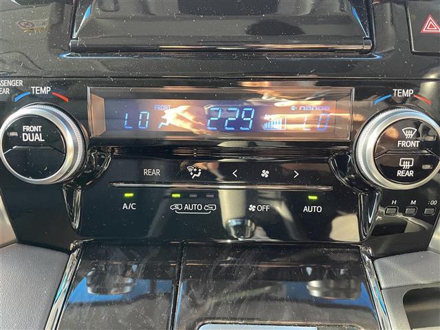 アルファード 2.5S Cパッケージ モデリスタエアロ モデリスタシグネチャーイルミブレード 純正9インチナビ フリップダウンモニター サンルーフ 黒革シート 両後パワースライド パワーバックドア デジタルインナーミラー 21インチアルミ(8枚目)