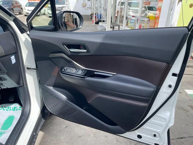 Ｃ－ＨＲ Ｇ　７インチフルセグＳＤナビ　バックカメラ　ＥＴＣ　禁煙車　クルーズコントロール　ブラインドスポットモニター　レーンアシスト　スペアーキー有　ツートンルーフ　ドライブレコーダー　ルームクリーニング済（53枚目）