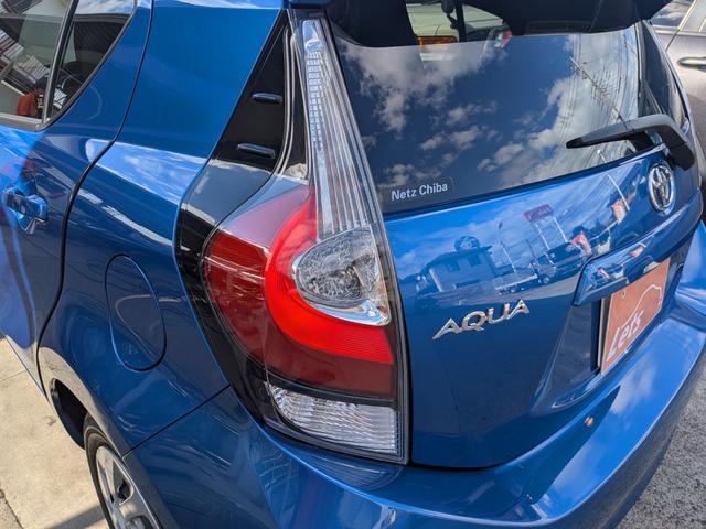 アクア G セーフティセンスC 10系後期型 車庫保管 禁煙車 スマートキー 純正7型ナビ Bluetooth接続 Bカメラ ドラレコ ETC 2オーナー スペアキー スタッドレスタイヤ付き スペアタイヤ(18枚目)