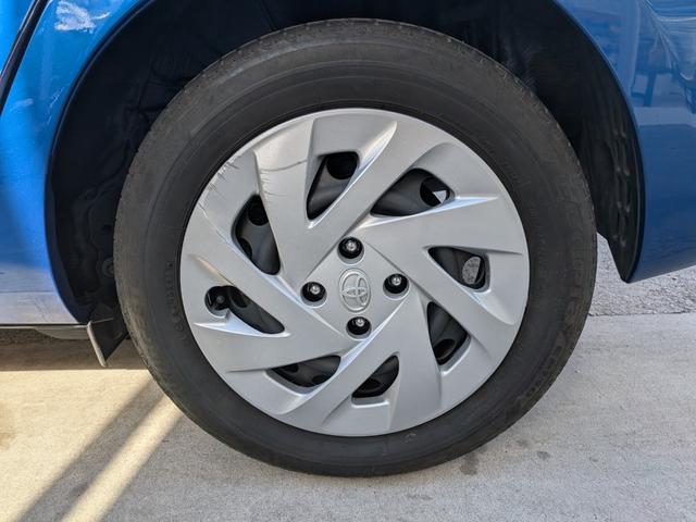 アクア G セーフティセンスC 10系後期型 車庫保管 禁煙車 スマートキー 純正7型ナビ Bluetooth接続 Bカメラ ドラレコ ETC 2オーナー スペアキー スタッドレスタイヤ付き スペアタイヤ(23枚目)