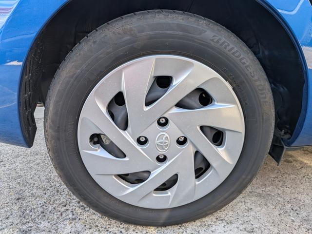 アクア G セーフティセンスC 10系後期型 車庫保管 禁煙車 スマートキー 純正7型ナビ Bluetooth接続 Bカメラ ドラレコ ETC 2オーナー スペアキー スタッドレスタイヤ付き スペアタイヤ(25枚目)