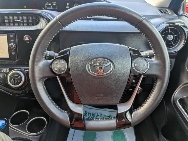 アクア G セーフティセンスC 10系後期型 車庫保管 禁煙車 スマートキー 純正7型ナビ Bluetooth接続 Bカメラ ドラレコ ETC 2オーナー スペアキー スタッドレスタイヤ付き スペアタイヤ(37枚目)