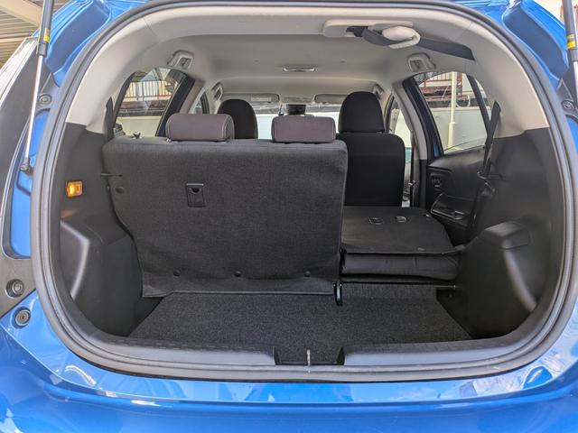 アクア G セーフティセンスC 10系後期型 車庫保管 禁煙車 スマートキー 純正7型ナビ Bluetooth接続 Bカメラ ドラレコ ETC 2オーナー スペアキー スタッドレスタイヤ付き スペアタイヤ(50枚目)