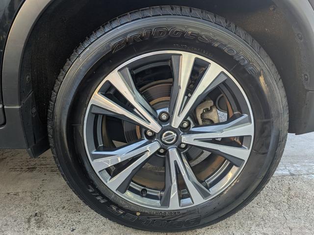 エクストレイル ２０Ｘｉ　純正９インチナビ　全方位モニター　デジタルインナーミラー　全席シートヒーター　プロパイロット　ＬＥＤヘッドライト　スペアーキー有　クルーズコントロール　パワーバックドア　ルーフレール（22枚目）