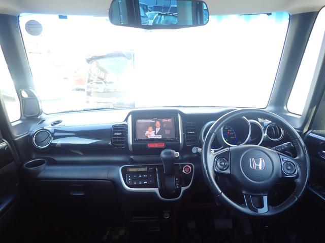 Ｎ－ＢＯＸカスタム Ｇ　ターボＳＳパッケージ　ターボＳＳパッケージ・クルコン・パドルシフト・両側パワスラ・オートライト・ＥＴＣ・ｅｃｏモード・ＶＳＡ（横滑り防止）・キー２個・ナビ・地デジ・ＣＤ／ＤＶＤ・ＳＤ録音・Ｂｌｕｅｔｏｏｔｈ・カメラ・保証付（19枚目）