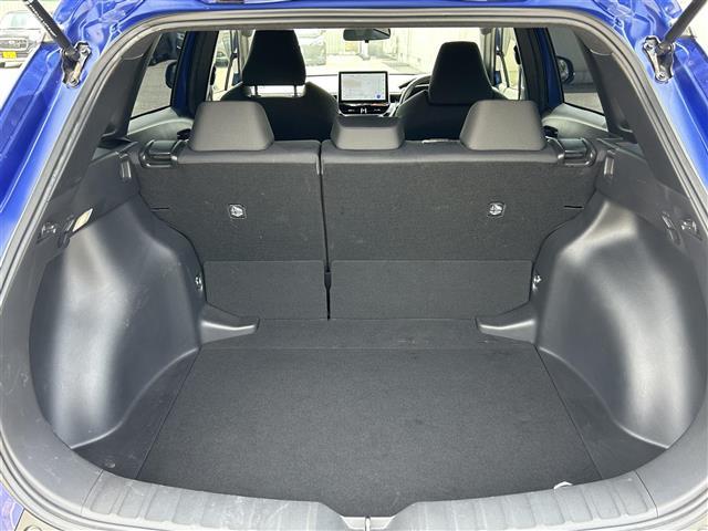 カローラクロス ハイブリッド S ワンオーナー/純正ナビ(フルセグTV/Bluetooth/FM/AM/USB)/純正フロアマット/ETC/ブラインドスポットモニター/追従ありクルーズコントロール/積み込み社外冬タイヤセット(34枚目)