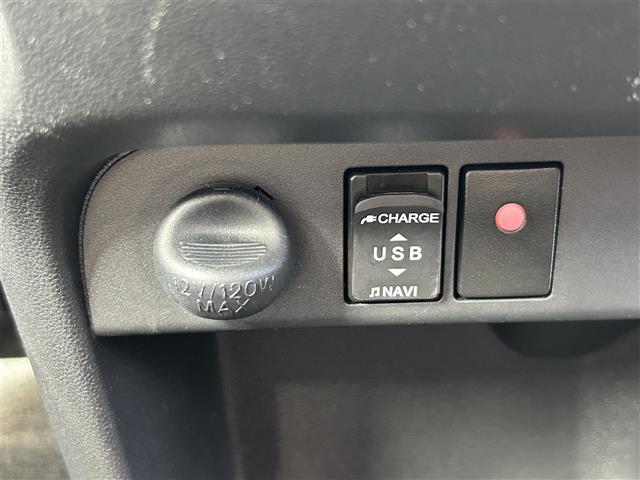 ムーヴキャンバス Ｇメイクアップ　ＳＡＩＩＩ　禁煙車／純正ナビ（フルセグＴＶ／ＦＭ／ＡＭ／ＣＤ／ＤＶＤ／ＳＤ）／バックカメラ／ＢＴ／前後ドラレコ／衝突軽減／純正フロアマット／両側パワースライドドア／横滑り防止機能／アイドリングストップ（9枚目）