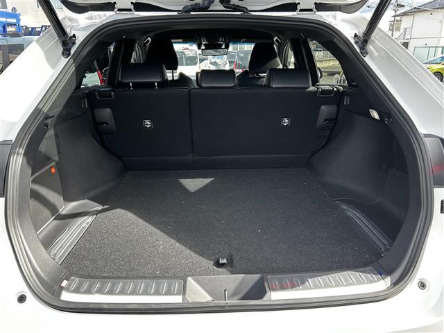 ハリアーハイブリッド Z レザーパッケージ 純正ディスプレイオーディオ/バックカメラ/ビルトインETC/モデリスタエアロ/プリクラッシュセーフティ/レーントレーシングアシスト/レーダークルーズコントロール/レーンディパーチャーアラート(27枚目)