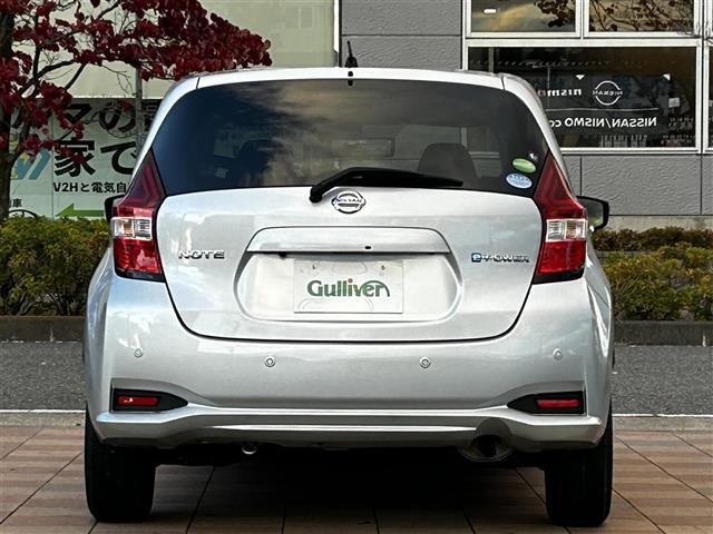 ノート ｅ－パワー　Ｘ　純正ナビゲーション／アラウンドビューモニター／ＥＴＣ／ドライブレコーダー／衝突被害軽減ブレーキ／レーンキープアシスト／アイドリングストップ／ＬＥＤオートライト／純正フロアマット／純正ドアバイザー（32枚目）