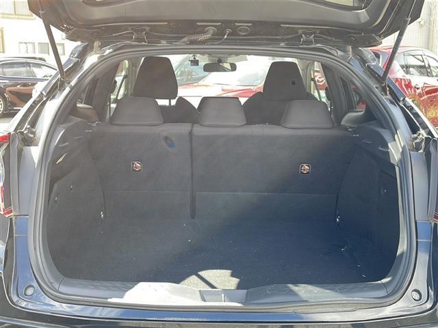 気になる車はすぐにお問い合わせください！画面右側の００６６から始まる無料ダイヤルからお問い合わせ下さい！専門スタッフがお車のご質問にお答えいたします！