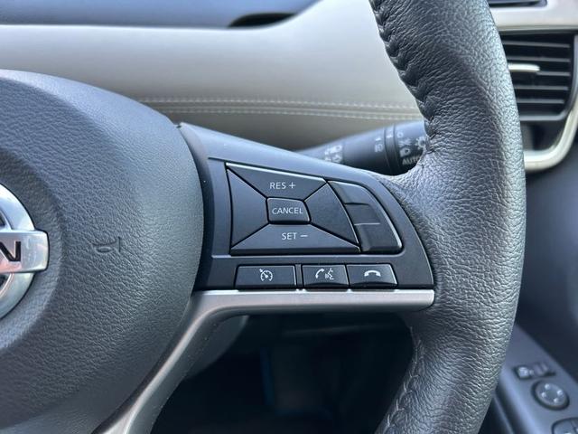 セレナ ｅ－パワー　ハイウェイスター　ワンオーナー／純正ナビゲーション／バックカメラ／フルセグＴＶ／両側スライドドア／クルーズコントロール／エマージェンシーブレーキ／車線逸脱警報／車線逸脱防止支援／後側方車両検知警報（10枚目）