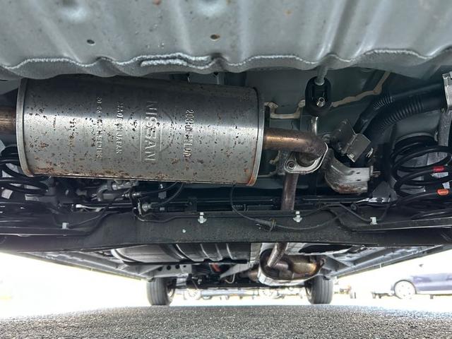 セレナ ｅ－パワー　ハイウェイスター　ワンオーナー／純正ナビゲーション／バックカメラ／フルセグＴＶ／両側スライドドア／クルーズコントロール／エマージェンシーブレーキ／車線逸脱警報／車線逸脱防止支援／後側方車両検知警報（48枚目）