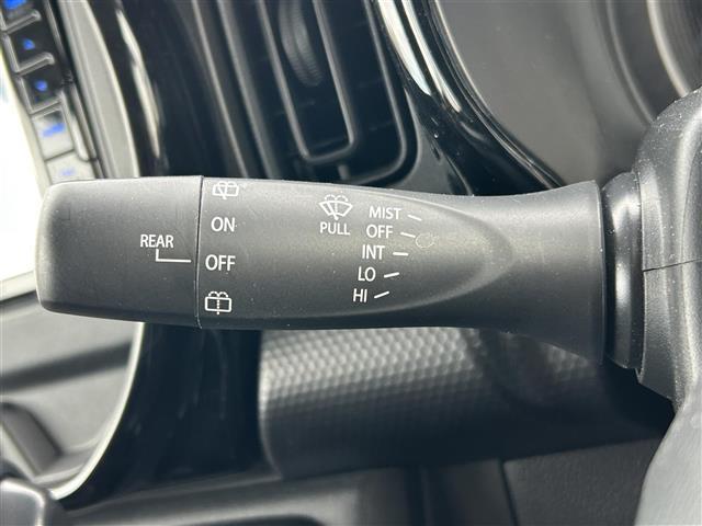 気になる車はすぐにお問い合わせください！画面右側の００６６から始まる無料ダイヤルからお問い合わせ下さい！専門スタッフがお車のご質問にお答えいたします！