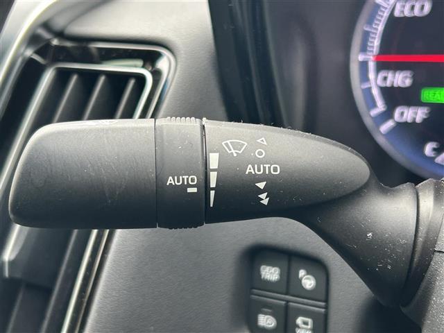 クラウンハイブリッド Ｇ－エグゼクティブ　禁煙車／純正ナビゲーション／パノラミックビューモニタードライブレコーダー／ビルトインＥＴＣ２．０／全席シートヒーター／前席ベンチレーション／プリクラッシュセーフティ／レーダークルーズコントロール（12枚目）