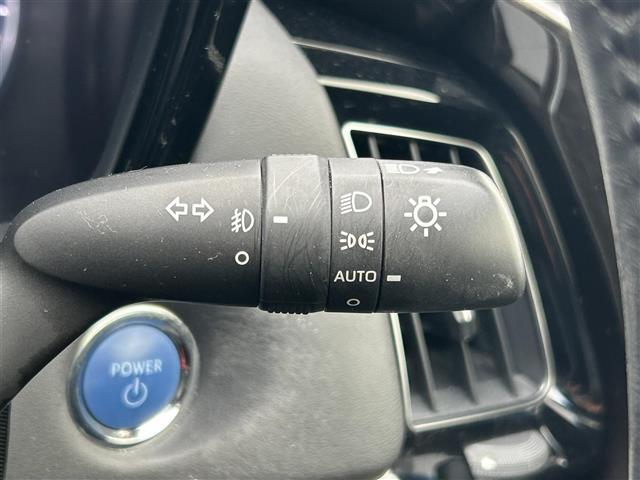 クラウンハイブリッド Ｇ－エグゼクティブ　禁煙車／純正ナビゲーション／パノラミックビューモニタードライブレコーダー／ビルトインＥＴＣ２．０／全席シートヒーター／前席ベンチレーション／プリクラッシュセーフティ／レーダークルーズコントロール（13枚目）