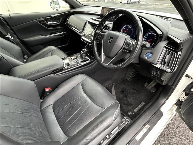 クラウンハイブリッド Ｇ－エグゼクティブ　禁煙車／純正ナビゲーション／パノラミックビューモニタードライブレコーダー／ビルトインＥＴＣ２．０／全席シートヒーター／前席ベンチレーション／プリクラッシュセーフティ／レーダークルーズコントロール（25枚目）