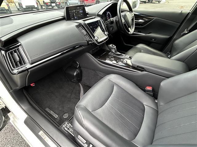 クラウンハイブリッド Ｇ－エグゼクティブ　禁煙車／純正ナビゲーション／パノラミックビューモニタードライブレコーダー／ビルトインＥＴＣ２．０／全席シートヒーター／前席ベンチレーション／プリクラッシュセーフティ／レーダークルーズコントロール（27枚目）