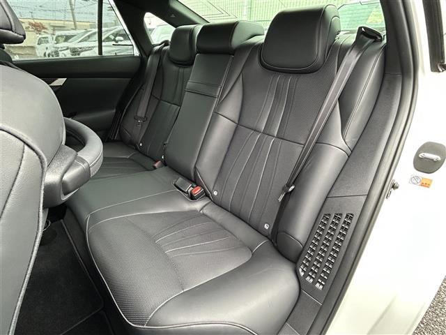 クラウンハイブリッド Ｇ－エグゼクティブ　禁煙車／純正ナビゲーション／パノラミックビューモニタードライブレコーダー／ビルトインＥＴＣ２．０／全席シートヒーター／前席ベンチレーション／プリクラッシュセーフティ／レーダークルーズコントロール（30枚目）