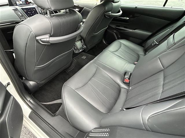 クラウンハイブリッド Ｇ－エグゼクティブ　禁煙車／純正ナビゲーション／パノラミックビューモニタードライブレコーダー／ビルトインＥＴＣ２．０／全席シートヒーター／前席ベンチレーション／プリクラッシュセーフティ／レーダークルーズコントロール（31枚目）