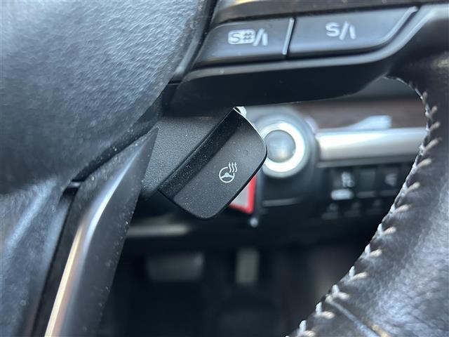 レガシィＢ４ ベースグレード　禁煙車／純正ナビゲーション／バックカメラ／ビルトインＥＴＣ／ドライブレコーダー／全席シートヒーター／ステアリングヒーター／プリクラッシュブレーキ制御／クルーズコントロール／アクティブレーンキープ（12枚目）